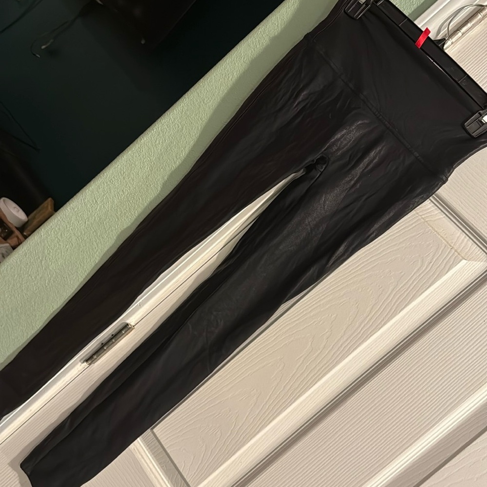 Spanx shiny leggings size m fits like s